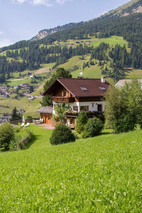 Villa Al Bosco Selva di Val Gardena Exterior photo